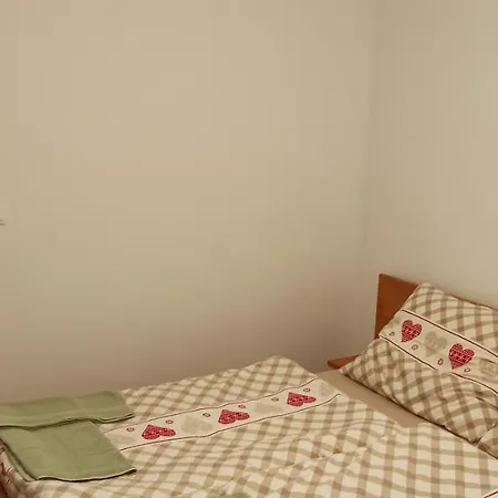 Burger Apartment *